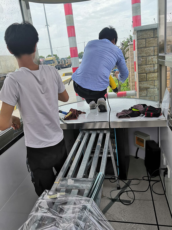 临港码头玻璃亭隔热膜